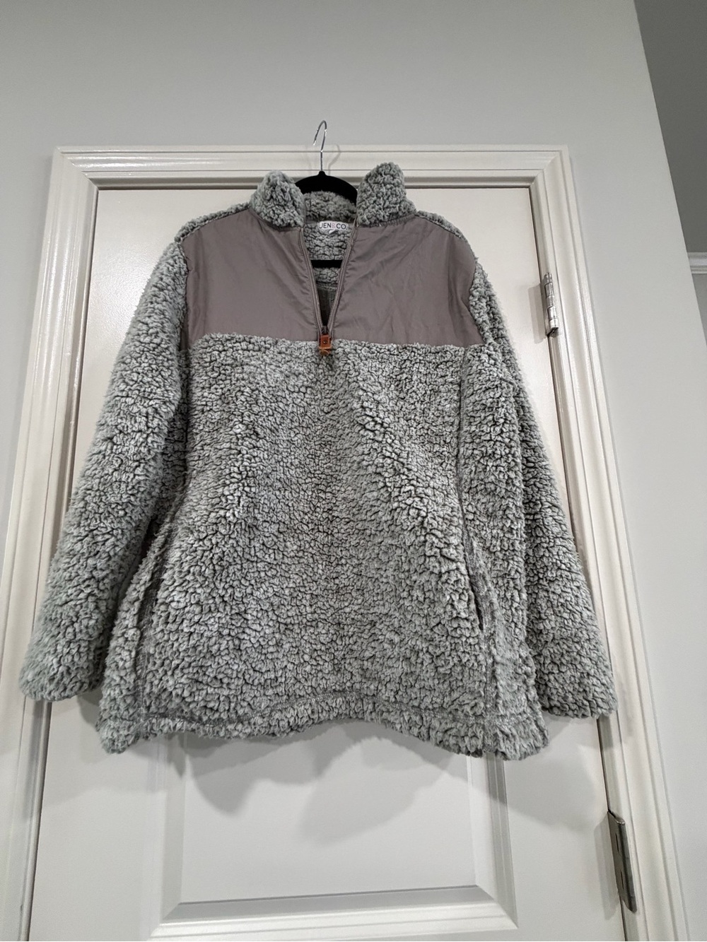 Women's Grey Sherpa Quarter-Zip Pullover Jacket by Jen & Co.